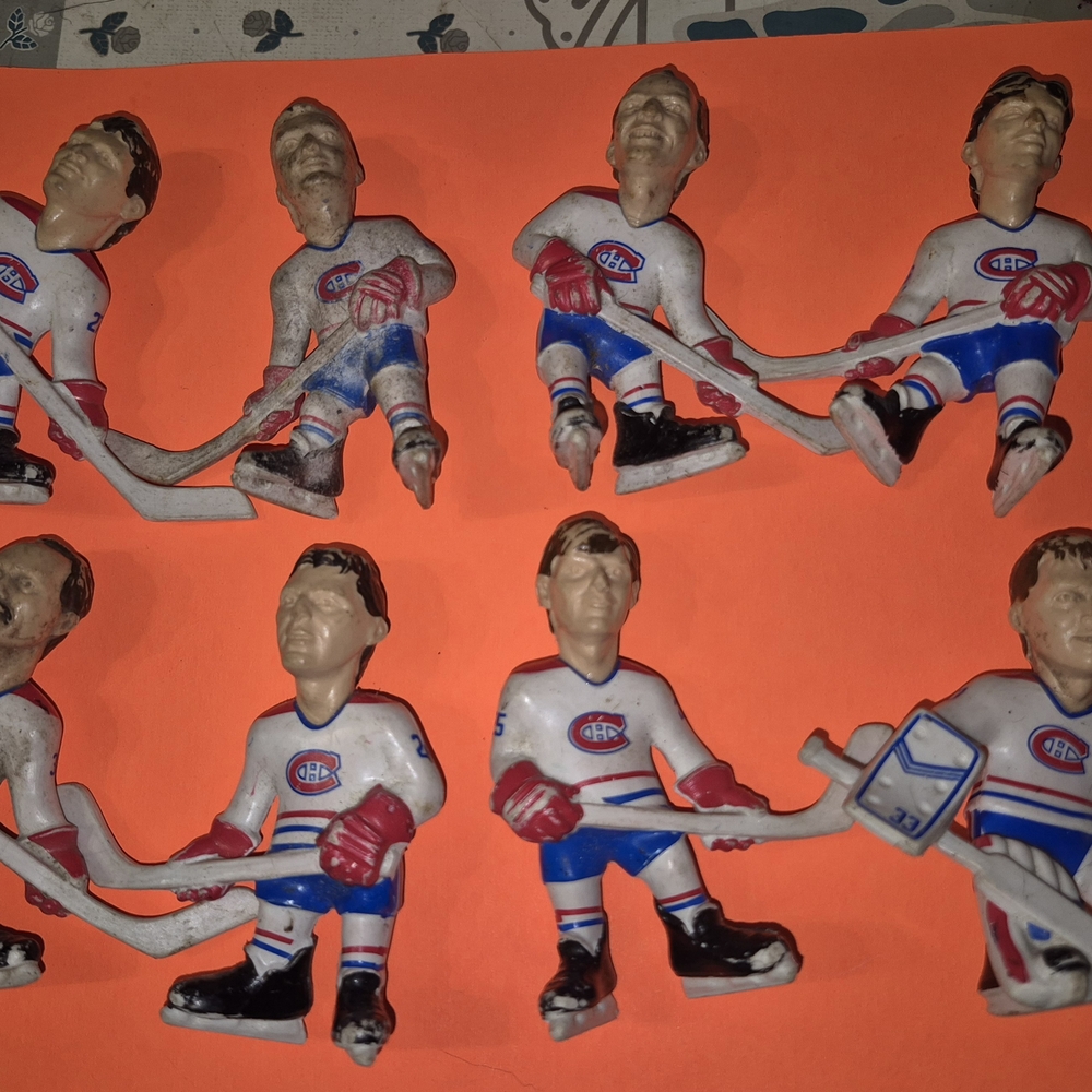 Hockey Player Figurines Set - White and Blue